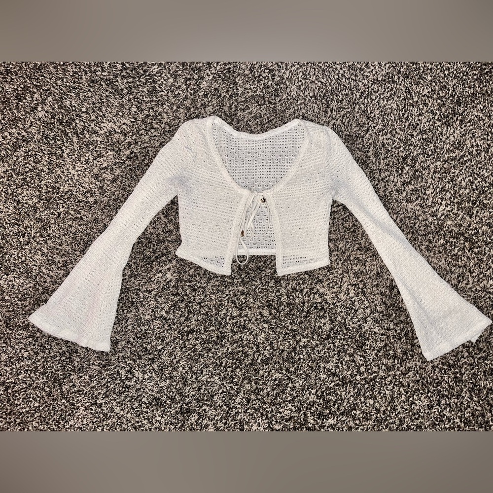 SHEIN White Crochet Flare Sleeve Crop Top
